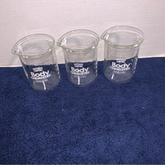 3 Southern Comfort Whiskey Mixing Glass Body Chemistry 300 ML / Beaker Drinking - Picture 1 of 5